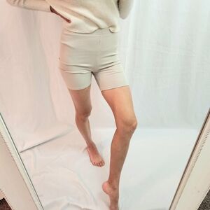 Joah Brown Women's Cream Bike Shorts